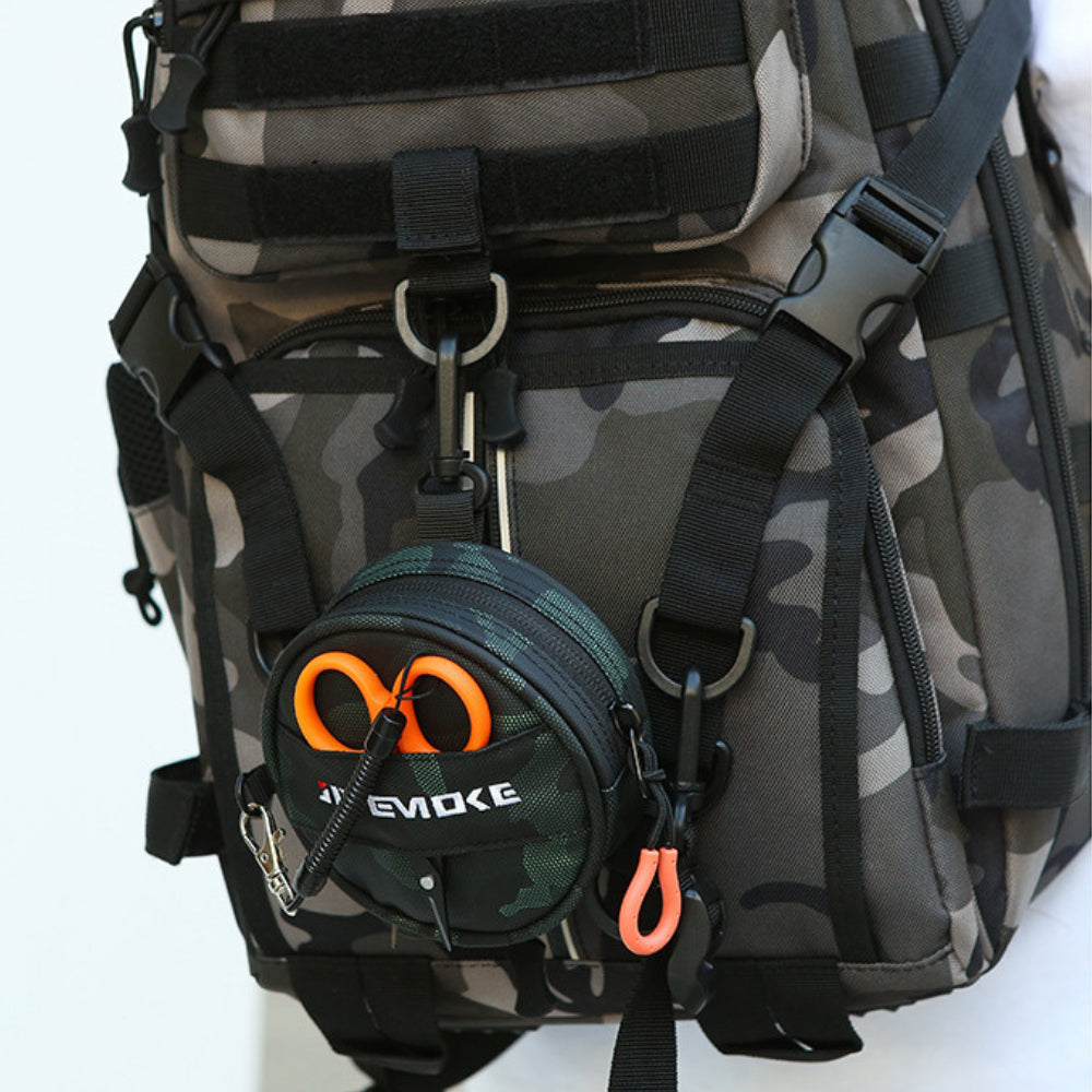 Compact Fishing Leader Line Pouch with Integrated Cutter - image 6